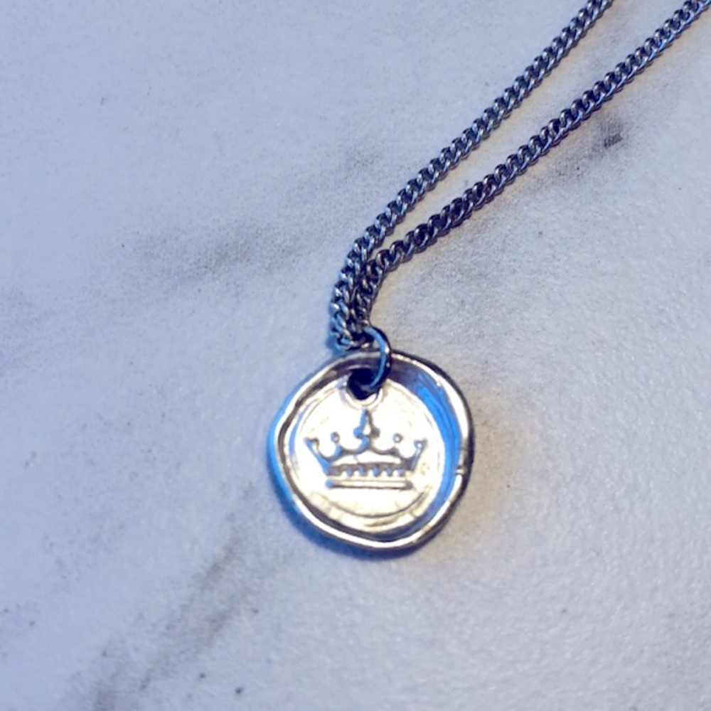 BOHO-Silver Look Crown Delicate Statement Necklace